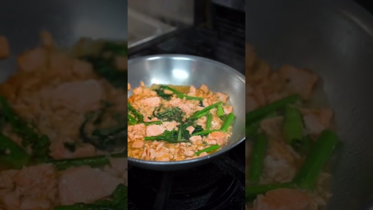 サーモンのクリームパスタ【salmon cream pasta】#shorts