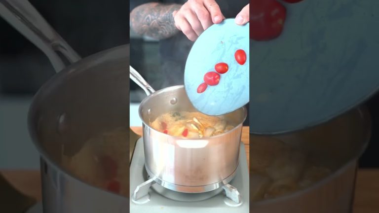 Tom yum for Mitch – recipe in the description ✌️#shorts