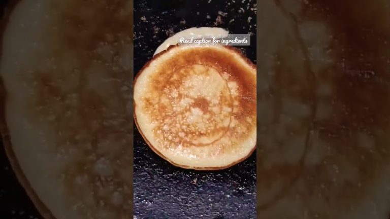 Banana Pancake without Baking Powder 🤩😋 #shorts #viral #shortsvideo #shortsfeed #food #dessert