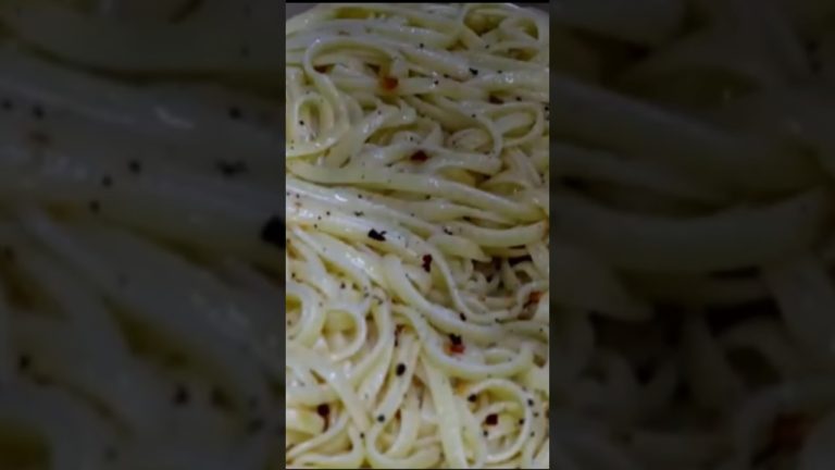Garlic Pasta Recipe #shorts #viral #youtubeshorts