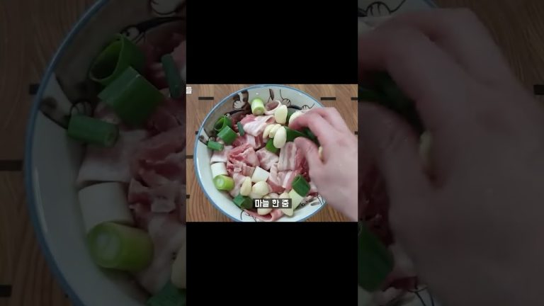 대패삼겹살을 전자레인지에 넣으면 순식간에 맛있는 요리가 완성됩니다!