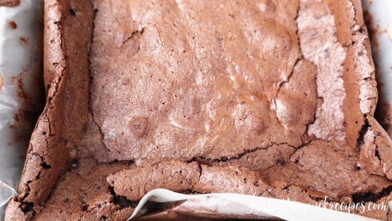 PERFECT CRACKLE TOP BROWNIES || QUICK & EASY || DESSERT RECIPES