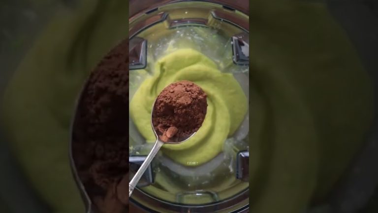 Chocolate avocado thick smoothie recipe #shorts