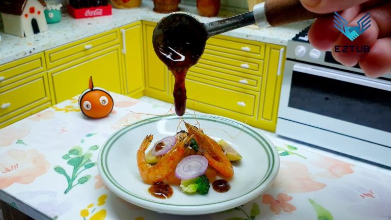 Delicious miniature fried shrimp with stewed beef sauce | Secret Recipe with shrimp