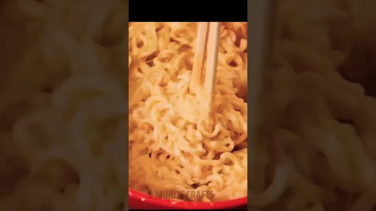 The Most Amazing Noodles Recipe Ever @5MinuteCraftsYouTube #shorts #ytshorts #snacks#cooking#recipe