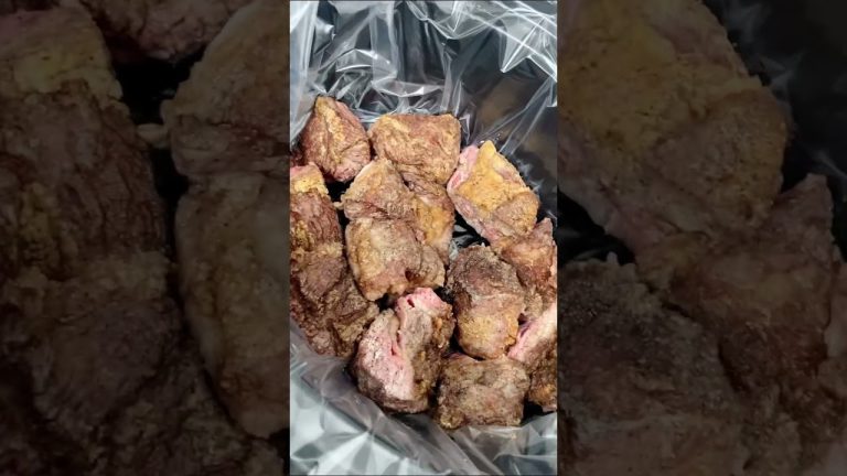 Slow Cooker Beef Stew #poormanstew #slowcookerstew #crockpotbeefstew #beefstew #chuckroast