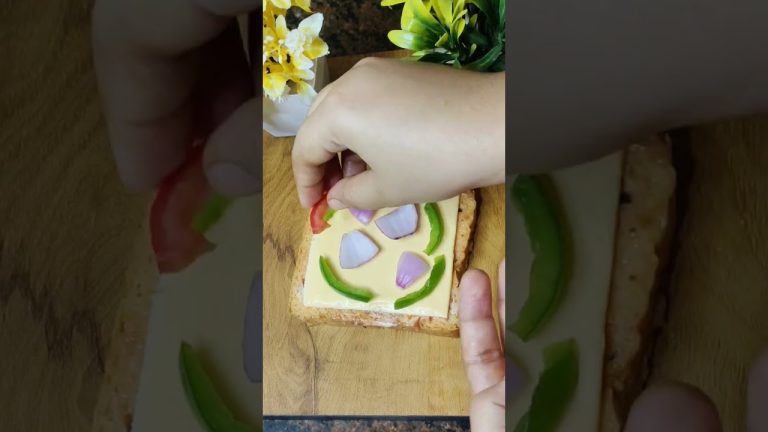 Cheese burst pizza recipe bread pizza recipe #shorts #pizza #shomestylecooking