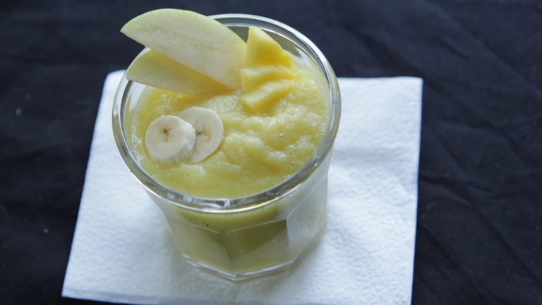 Tropical Breakfast Smoothie Recipe (9.24.12 – Day 43) Vegan Fruit Drink