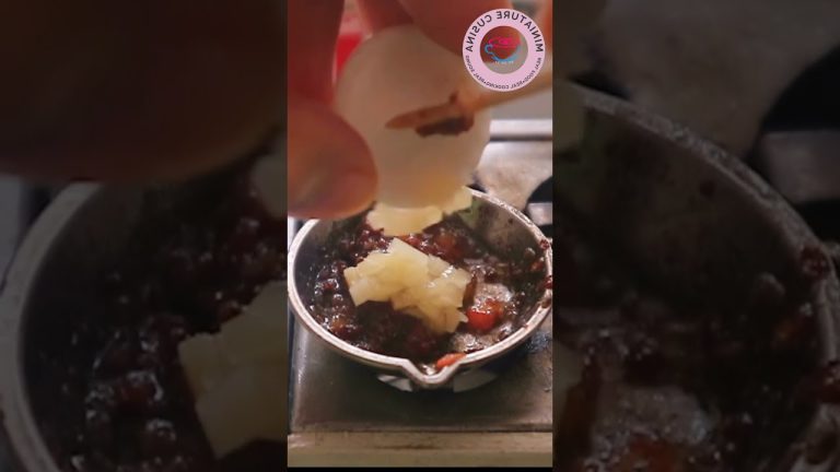 Corned Beef Ration Meal: A Fun And Easy Recipe! Make It In A Mini Kitchen! #shorts