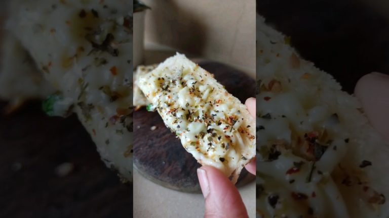 5 minute Garlic Bread Recipe #shorts #short #shortsfeed ##ytshorts #viral #trending #trendingshorts
