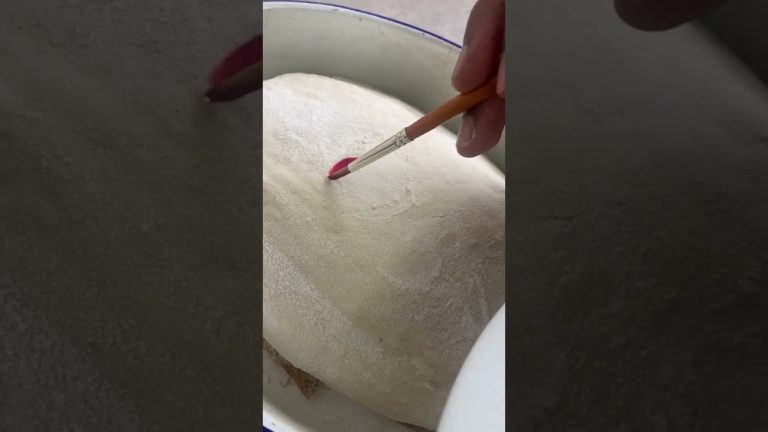 How to decorate bread before baking : Sourdough bread for beginners : Scoring sourdough boule