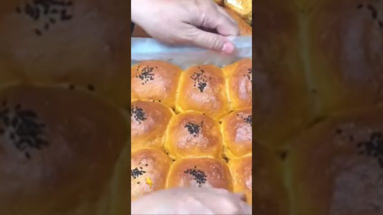 #shortvideo #subscribe Tomato cheese bread recipe   #song #sad #share