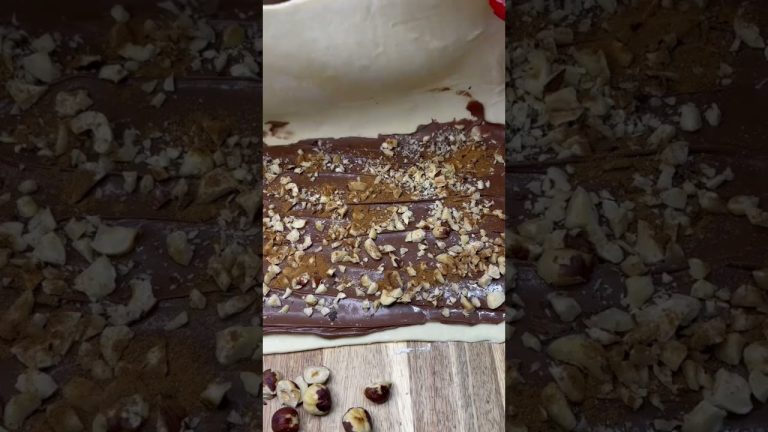 Nutella Puff Pastry Hearts #valentinesday #shorts #short #recipe #easy #food #dessert  #