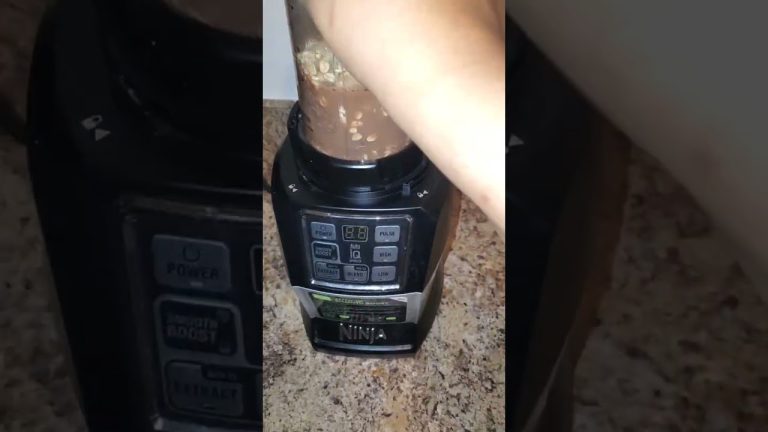 Trying Vegan Protein Powder Smoothie Recipe | #shorts #asmr #youtubeshorts  #veganrecipes