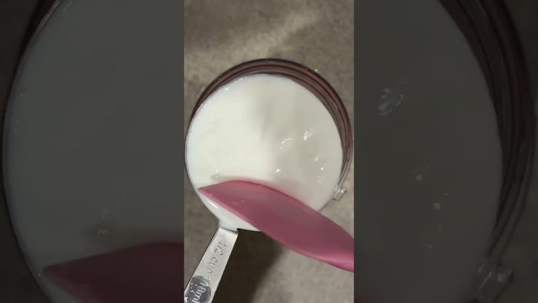 How to make a Mango, Pineapple, and Carrot Smoothie