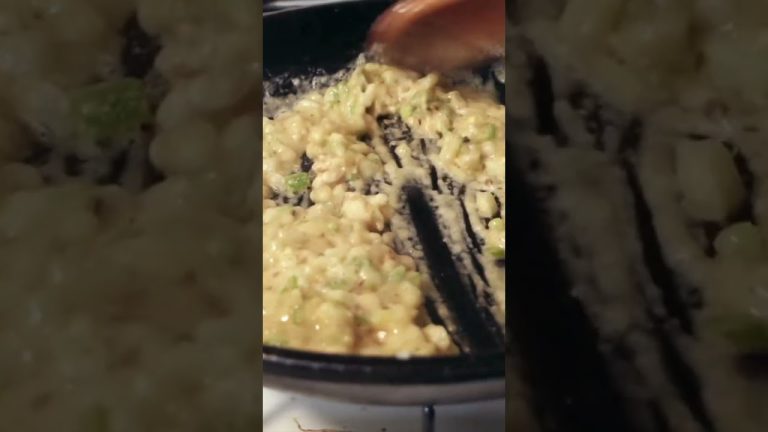 Make some pulled pork nachos! #leftoverideas #pulledpork #bbq