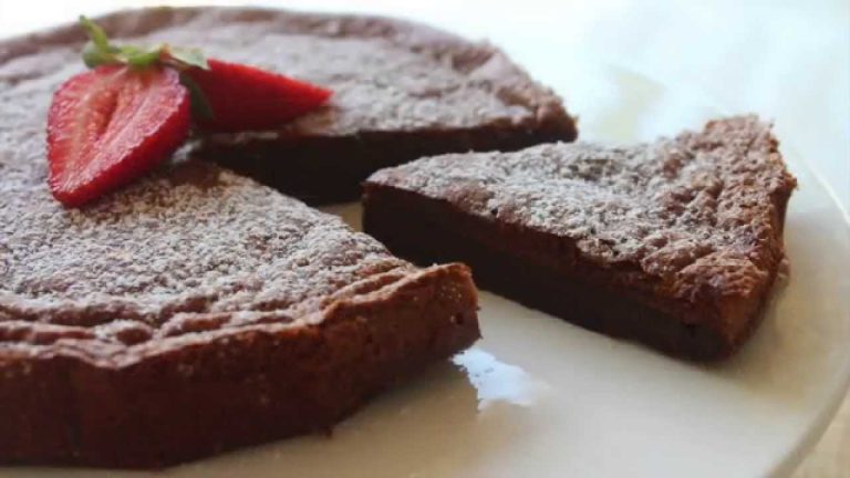 2-ingredient Nutella Cake Recipe | Simple Dessert Recipes | Kidspot