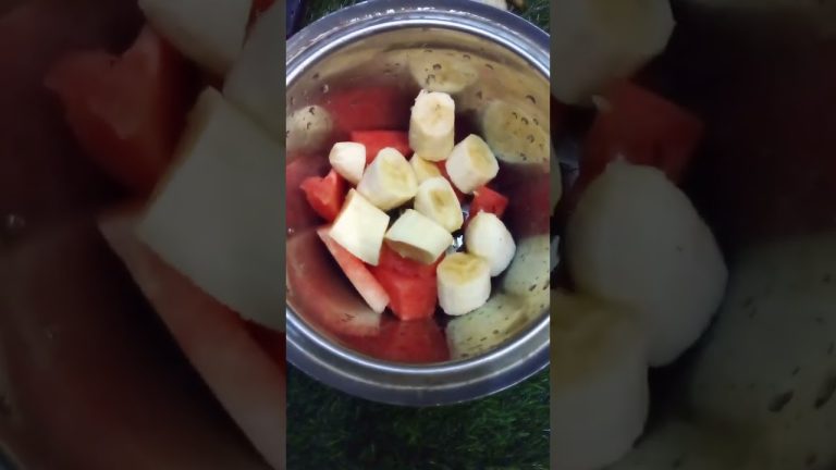 Watermelon anad Banana milkshake | AARZOO'S RECIPES 😍