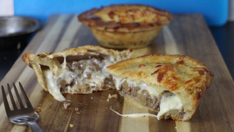 Minced Beef and Cheese Pie – Australian New Zealand Pie @Pie Recipes