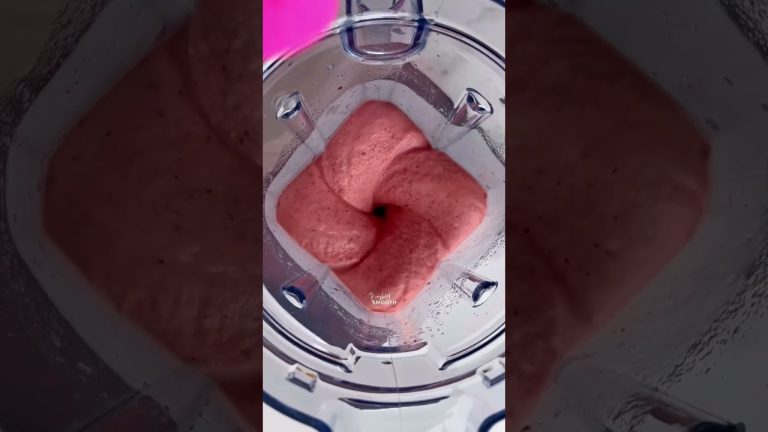 Cherry Banana smoothie recipe #healthyrecipes #satisfying #cherry