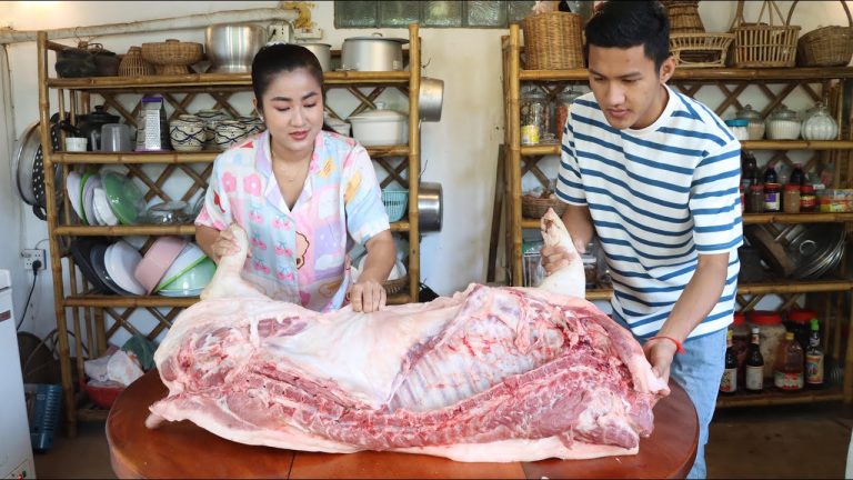 Sausage, braised pork, grilled pork, pork ribs soup cooking – Family food cooking