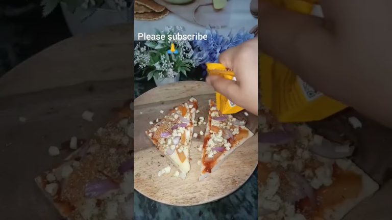 bread sandwich Pizza banaye mere style me #shorts #recipe #subscribe #likes #video #viral #trending