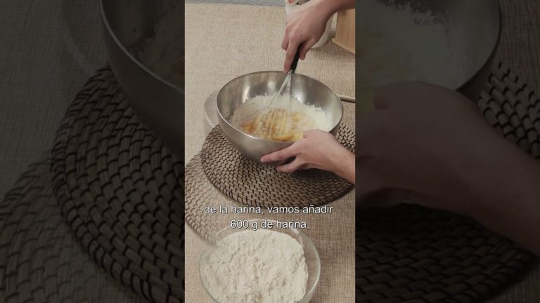 Orejas de carnaval 🎭 Receta fácil y tradicional #shorts #orejas #carnaval #carnival #recipes