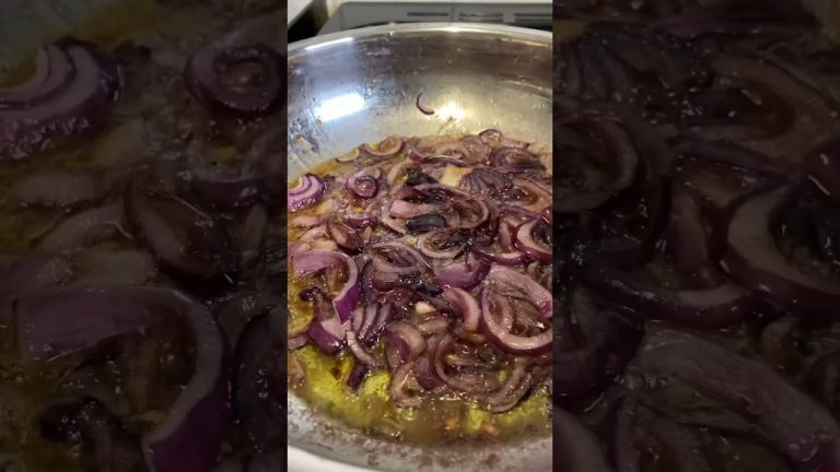 THE BEST STEAK SANDWICH#food #streetfood # #foodie #foodlover #tiktok #recipe #reels #tiktokviral