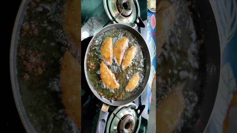 gujiya recipe / Recipe Simple Dessert Ever #shortsvideo  #shorts #youtubeshorts #viralshorts