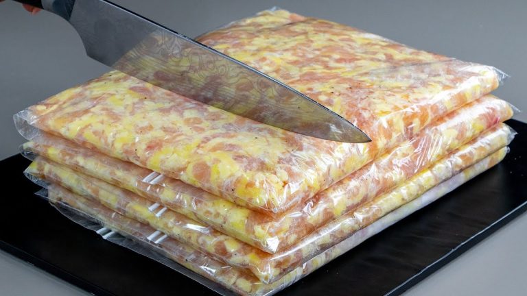 Discover a special recipe to cook meatballs. With chicken breast and frozen potatoes