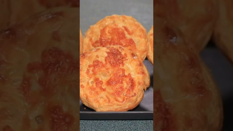 Beef & Cheese Pie #shortvideo #recipes #shorts #shortfeed #pies #pastry #recipe #short #shortsfeed