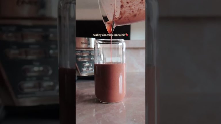 Healthy Chocolate Banana Smoothie Recipe with Cacao Powder #shorts
