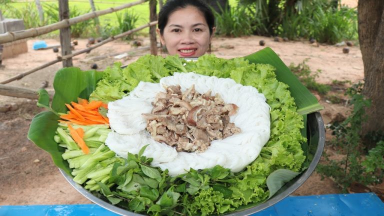 Cooking pork And Khmer Noodle With Peanut Sauce Recipe – Food Travel kh