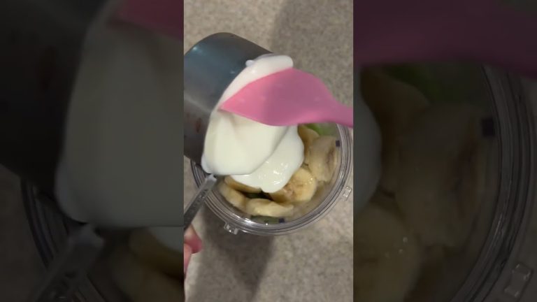 Super Tasty Apple, Kiwi, and Banana Smoothie Recipe?!