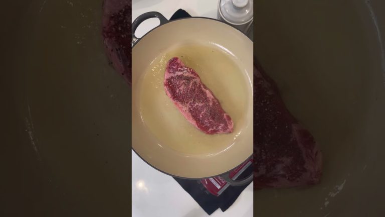 How to sear a steak like a professional chef #shorts