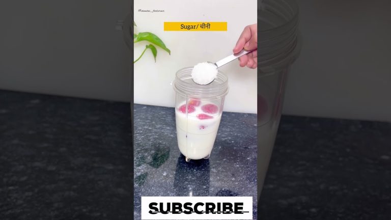 #shorts strawberry kharab hone se bachao desi version boba drink bnao😍