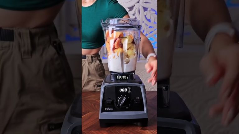 How to make Purple smoothie bowl 💜 Peach and Mango smoothie recipe #shorts