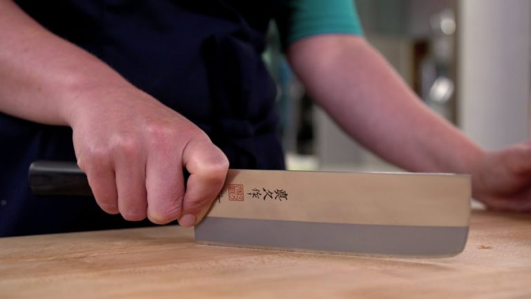 Why America’s Test Kitchen Calls the MAC Japanese Series 6 1/2-Inch the Best Vegetable Cleaver