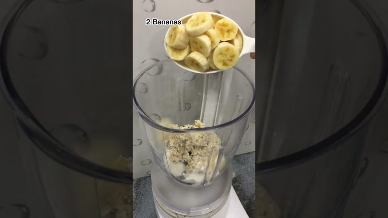 Banana Smoothie For Weight Loss | Easy Vegan Breakfast Recipe | Smoothie Recipes For Kids #shorts