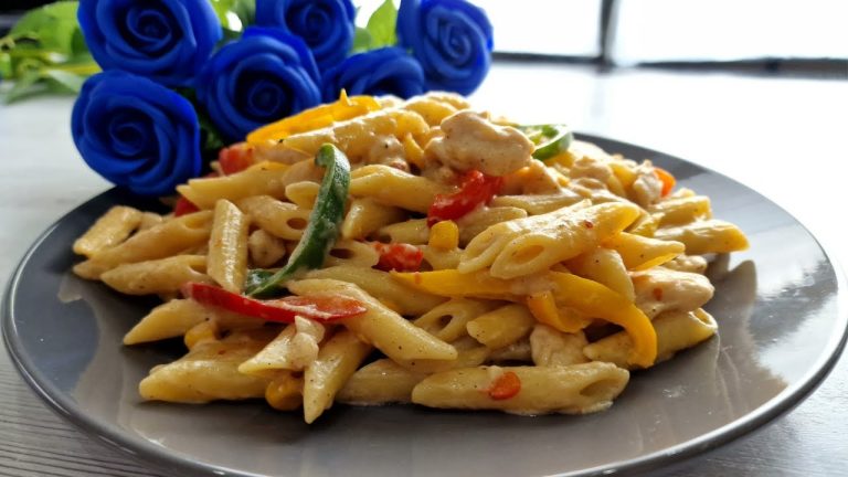 White Sauce Chicken Pasta Recipe | How To Cook Creamy White Sauce Pasta |  15 Minute Dinner Recipe