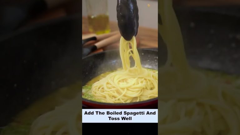 Pasta Week E01 – Try this mouthwatering butter garlic oil spaghetti recipe by Chef Poonam Bindra! 🍝😍