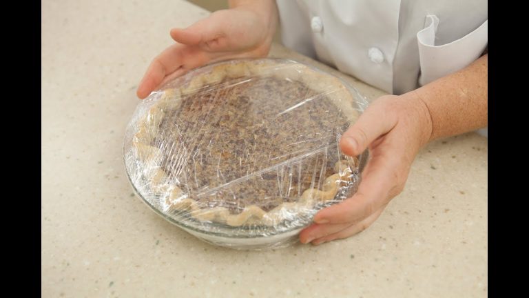 How to Make Pecan Pie in Advance