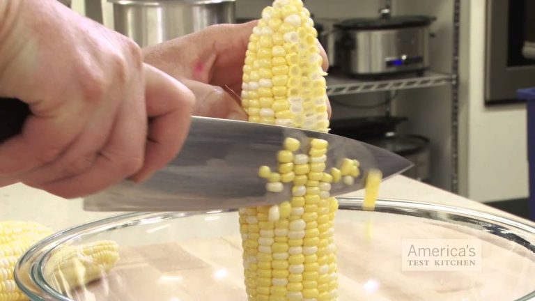 Super Quick Video Tips: An Easy, Mess-Free Way to Cut Kernels Off the Cob