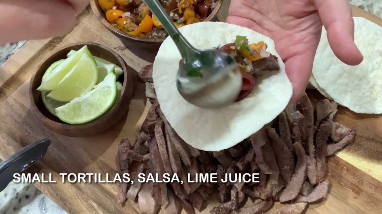 How to Cook Beef Tongue / Easy Crockpot Recipe / Lengua Tacos