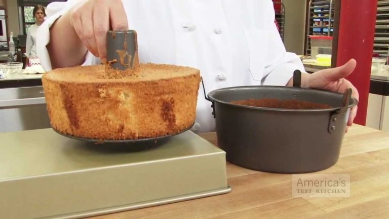 Super Quick Video Tips: How to Get Stuck Cakes Out of Tube Pans