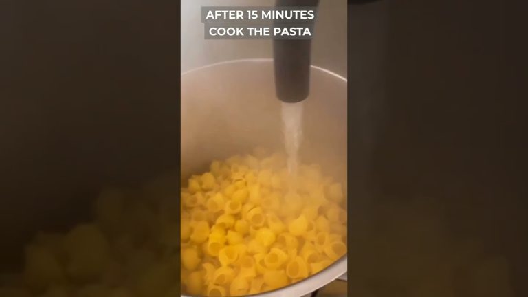 Famous “a la Dutch” Pasta #cooking #pasta #shorts