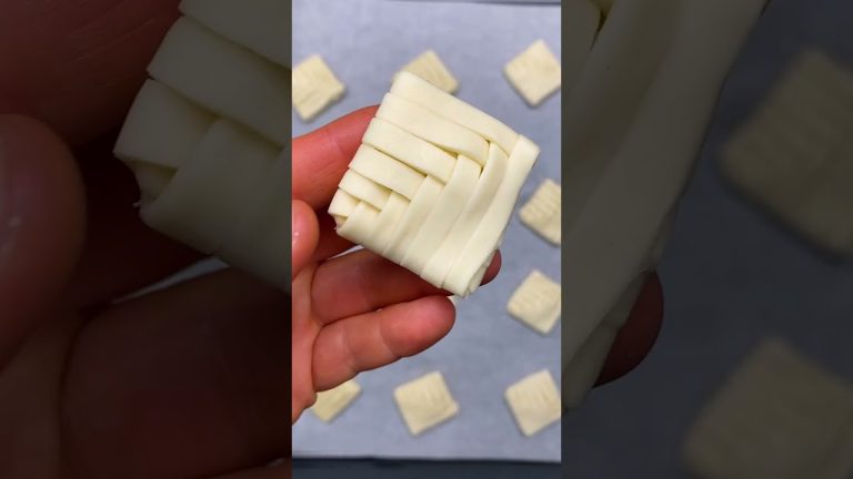 CONCHIGLIE di PASTA SFOGLIA per colazione!🐚☕️ #Shorts