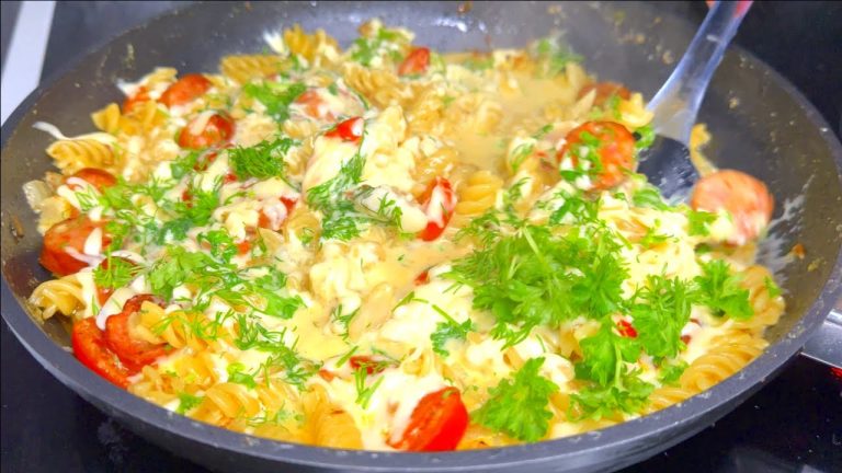 NEVER cook pasta in a saucepan❗️Just pour them into the PAN❗️Pasta recipe in 3 minutes!