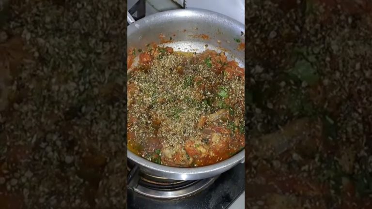 Haat ka Chicken karahi recipe video is uploaded now #shorts #foodblogger #foodshorts #ytshorts