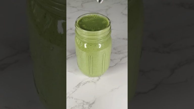 Green Apple Spinach Oats Smoothie With Dates #shorts